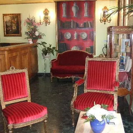 Hotel Maxim Opera