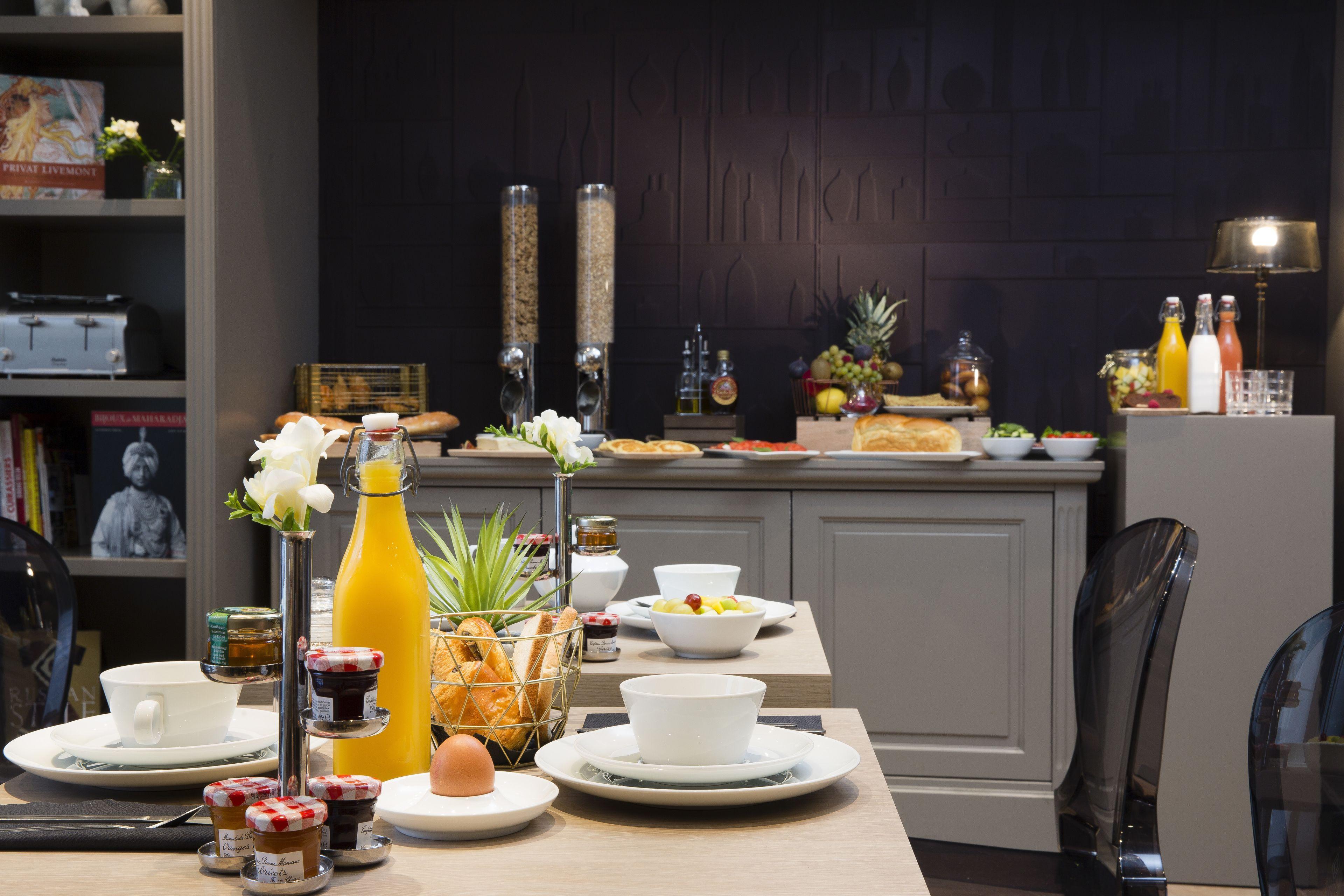 Maxim Opera 4* Paris